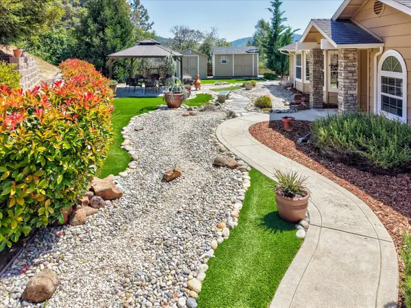 39380 Suncrest Court, Oakhurst, CA 93644