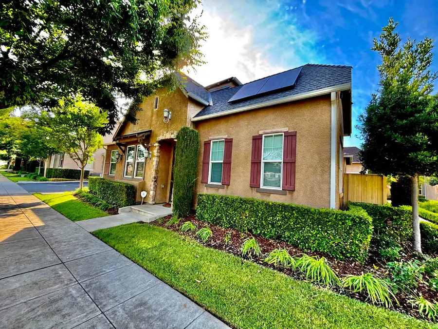 4056 Trenton Avenue, Clovis, CA 93619 - #2