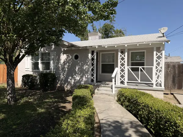 713 W 4th Street, Madera, CA 93637