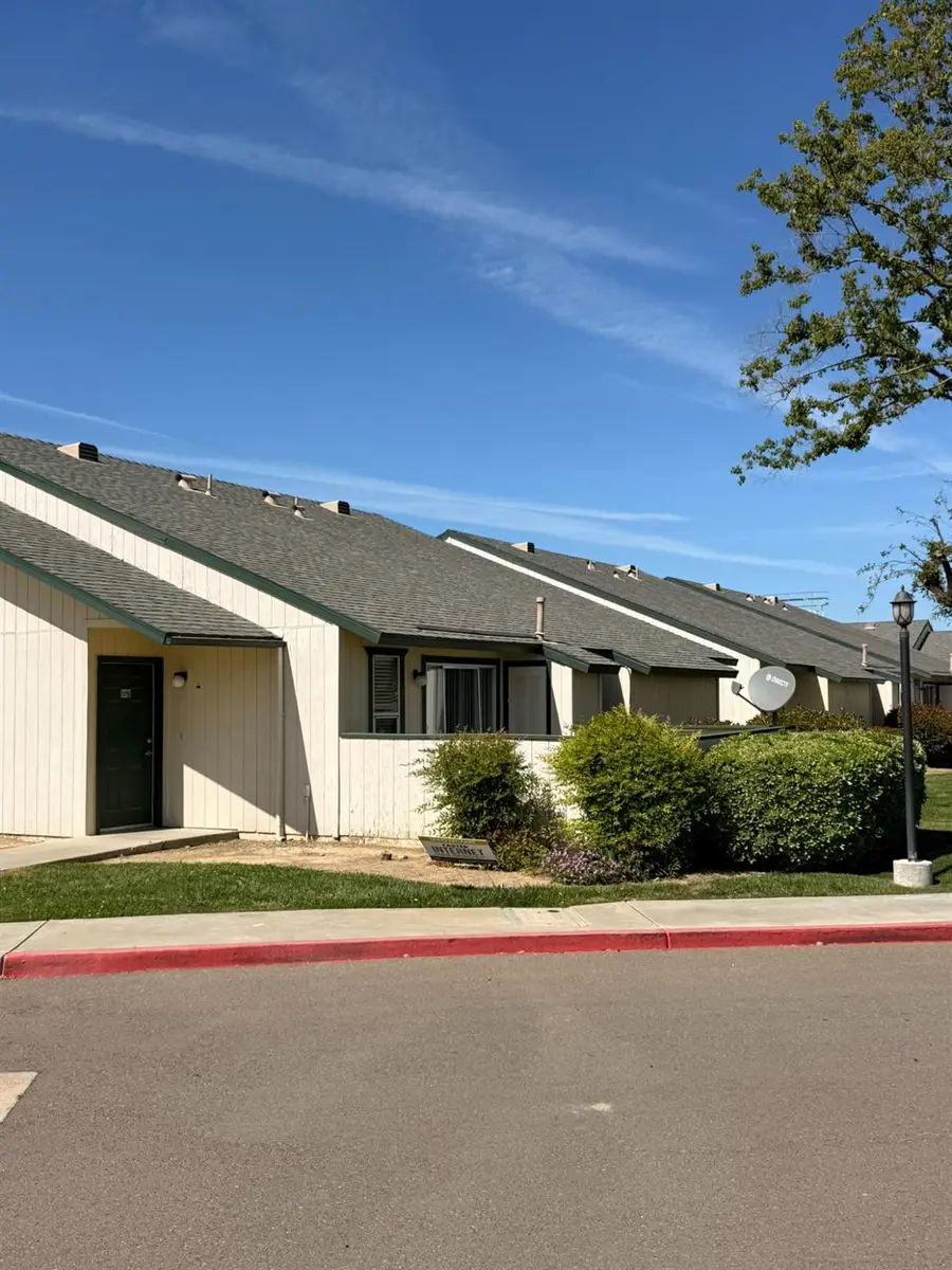 400 W Forest Avenue, Coalinga, CA 93210 - #2