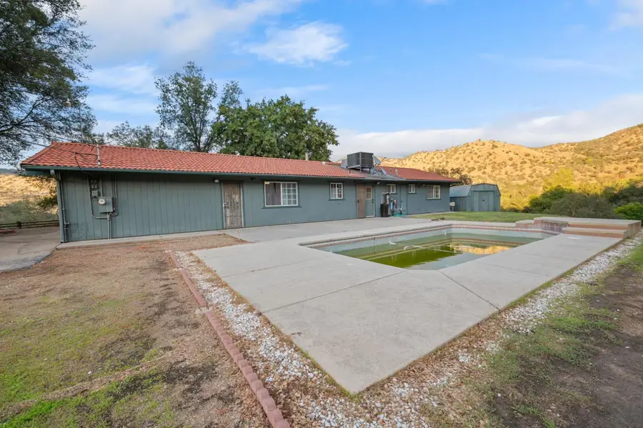 38570 Rustic Lane, Squaw Valley, CA 93657 - #2
