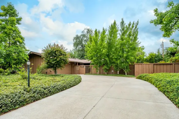 1288 W San Jose Avenue, Fresno, CA 93711