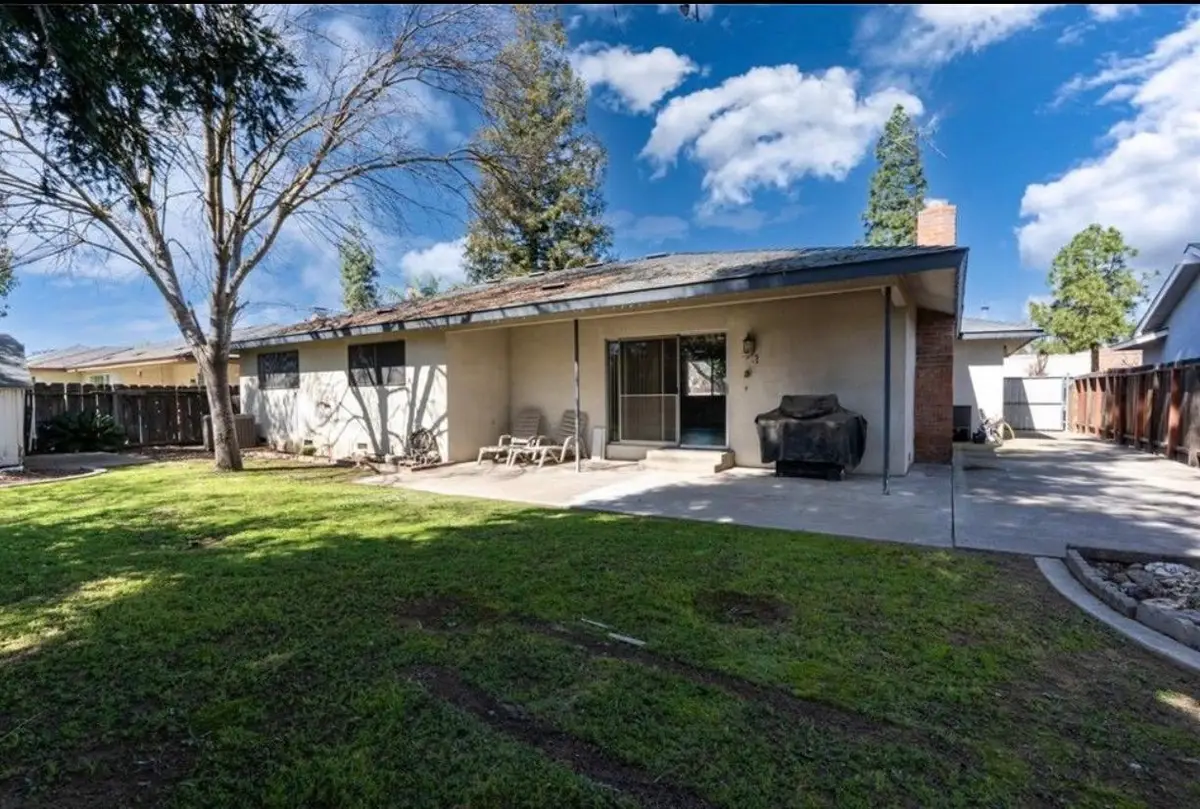 2265 E Herndon Avenue, Fresno, CA 93720 - #1