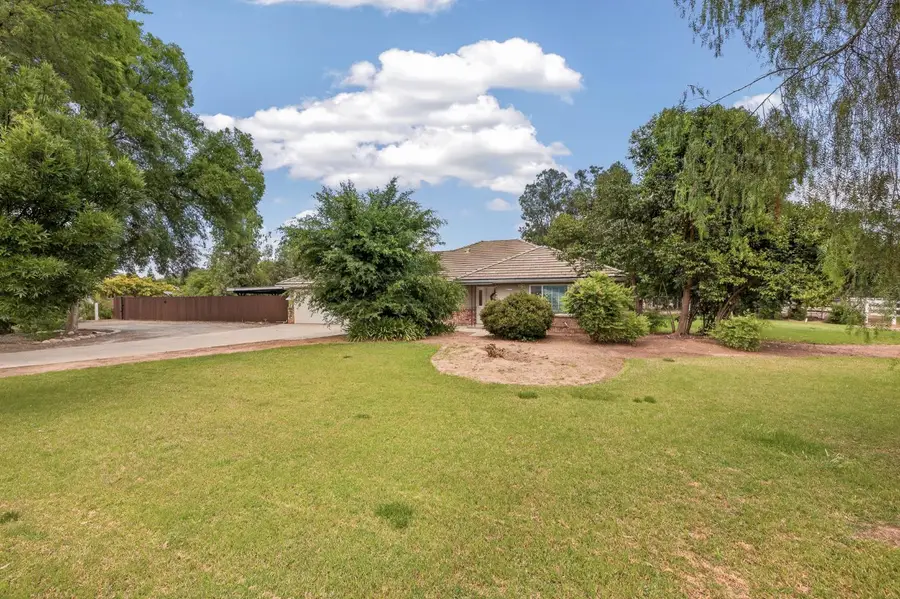 6160 N Sheridan Road, Clovis, CA 93619 - #3