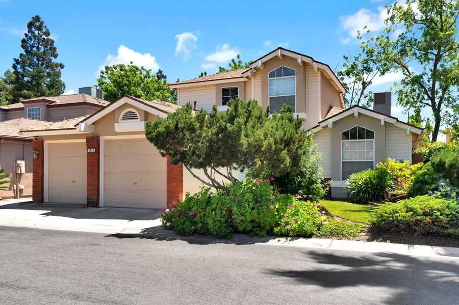 1315 E Loma Linda Avenue, Fresno, CA 93720 - #2