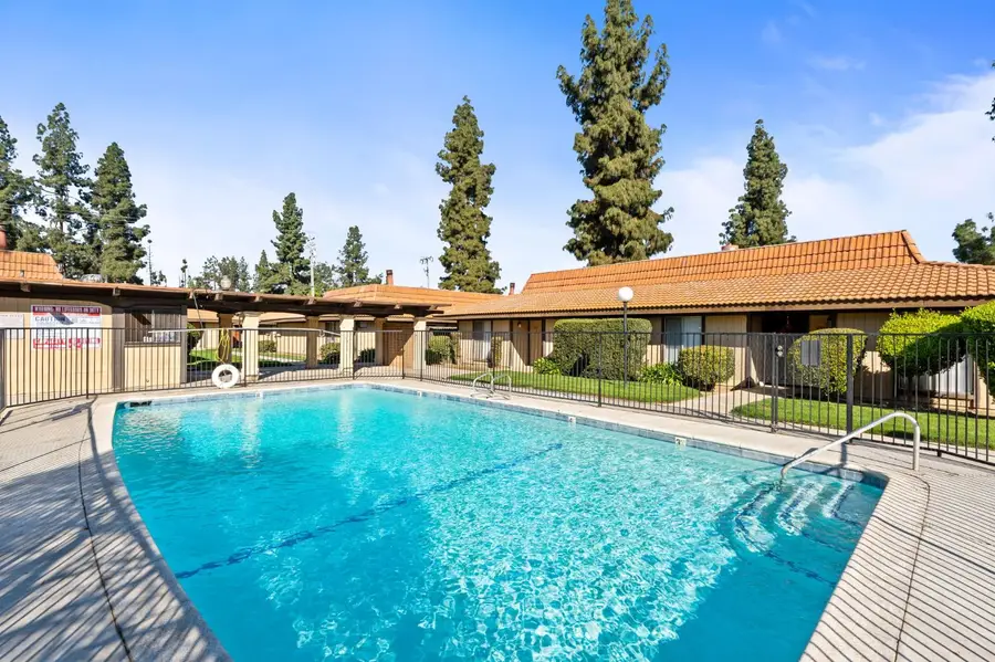 2910 E Huntington Boulevard, Fresno, CA 93721 - #3