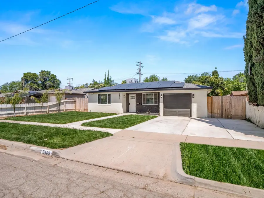 2409 E Holland Avenue, Fresno, CA 93726 - #3