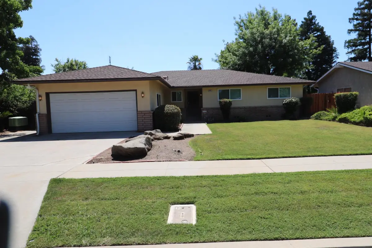 6347 N Laureen Avenue, Fresno, CA 93710 - #1