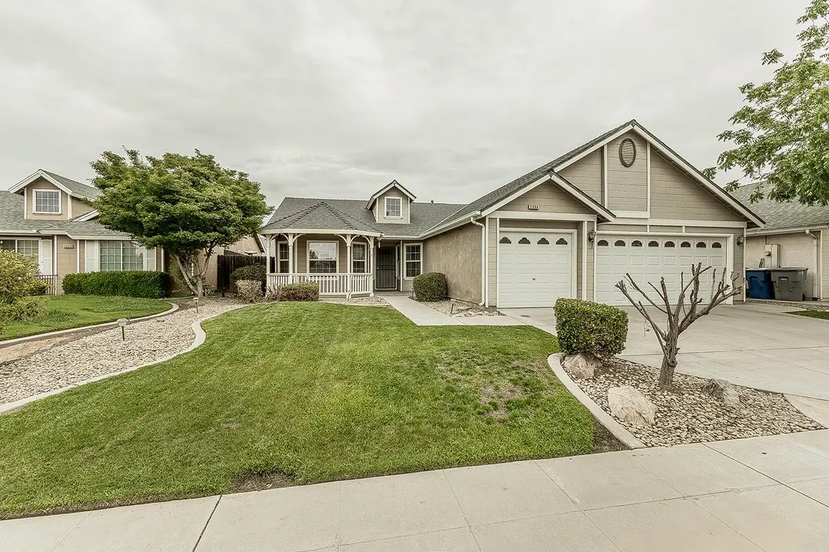 5906 W Paul Avenue, Fresno, CA 93722 - #1
