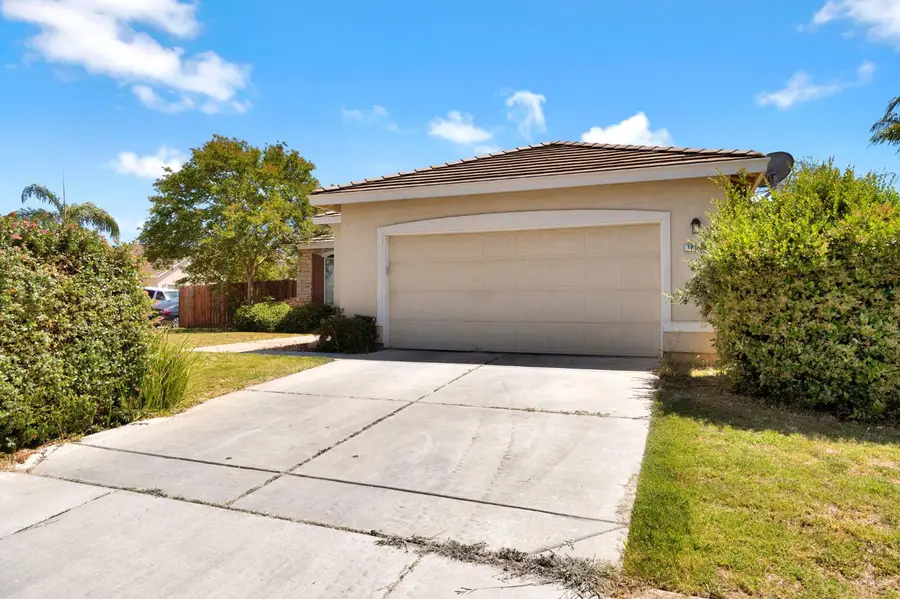 1060 San Jose Avenue, Madera, CA 93637 - #2