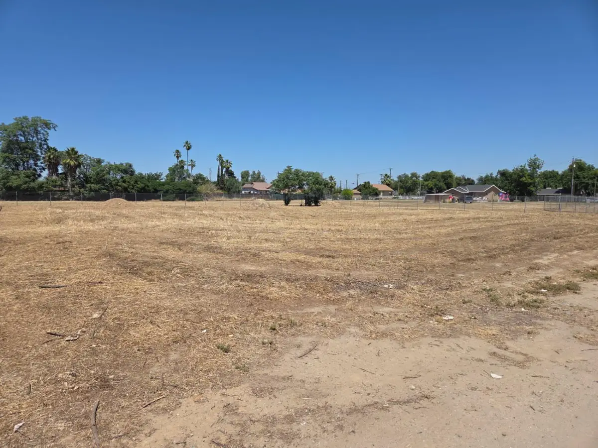 148 W El Dorado, Fresno, CA 93706 - #1
