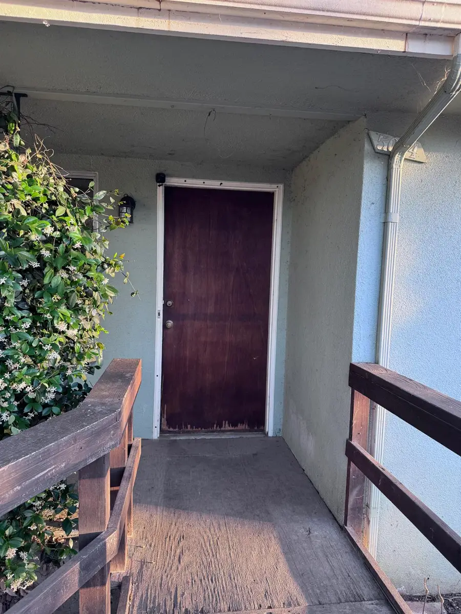 5074 E Platt Avenue, Fresno, CA 93727 - #3
