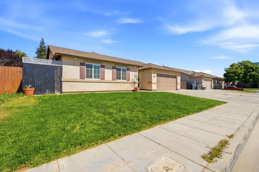 3308 Gregory Avenue, Fresno, CA 93722 - #3
