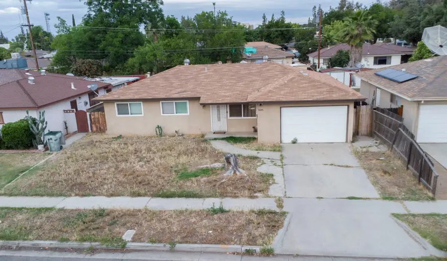 5093 E Oslin Avenue, Fresno, CA 93727 - #2