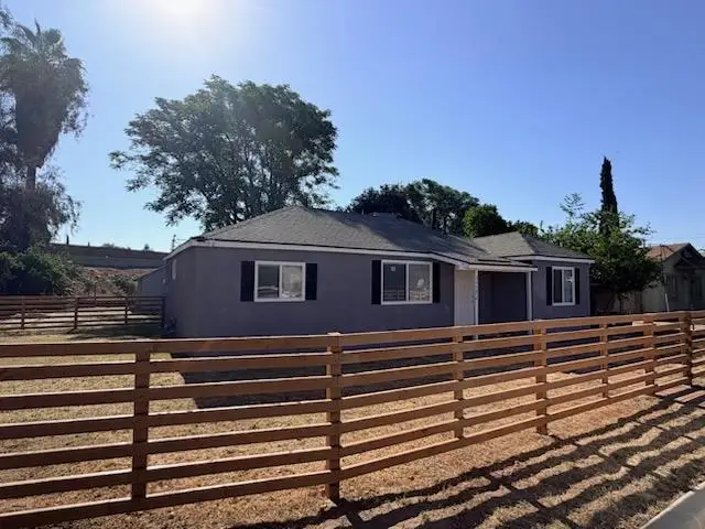 2448 Snyder Avenue, Selma, CA 93662 - #2