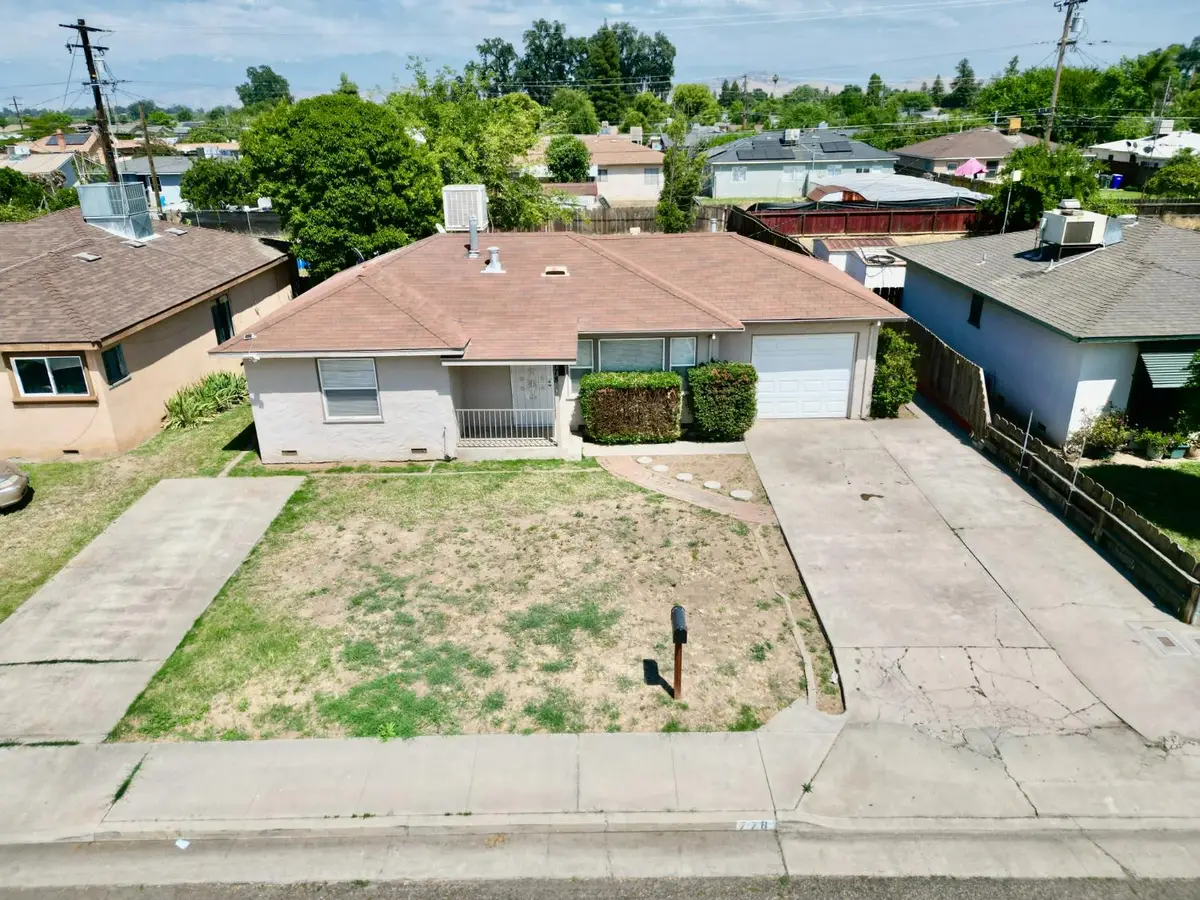 778 N Magnolia Avenue, Farmersville, CA 93223 - #1