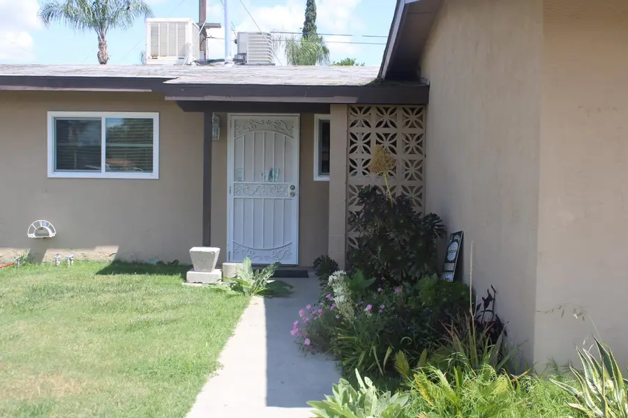 1312 N Gowdy Street, Visalia, CA 93292 - #3