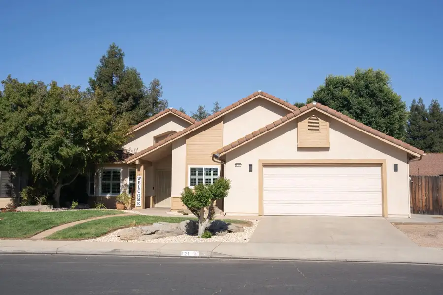 121 Magnolia Avenue, Clovis, CA 93611 - #3