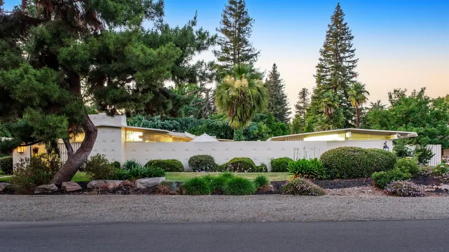 5306 N Sequoia Drive, Fresno, CA 93711 - #2