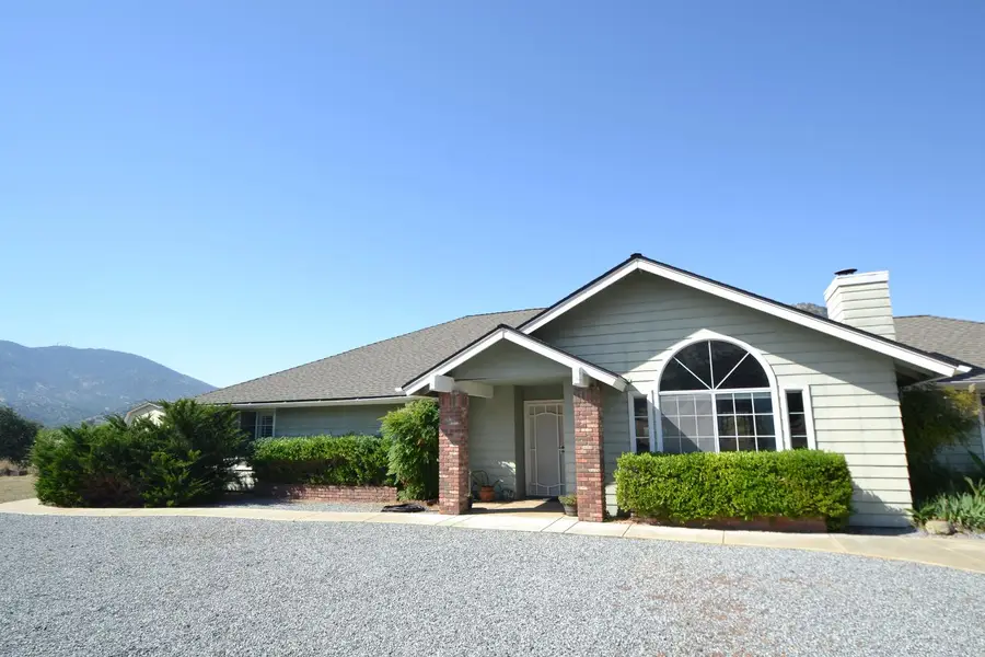 7221 Lupine Drive, Sanger, CA 93657 - #2