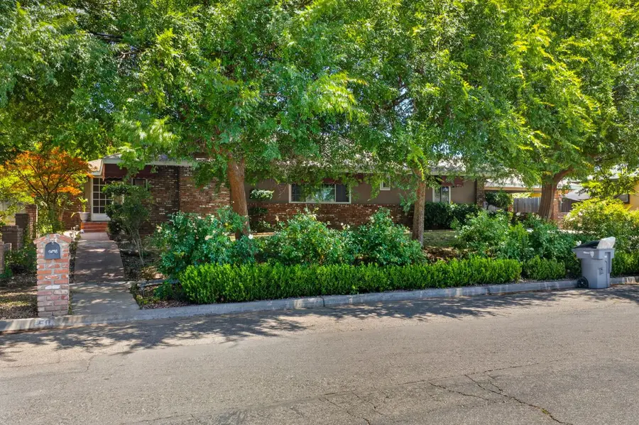 5098 N Del Mar Avenue, Fresno, CA 93704 - #3