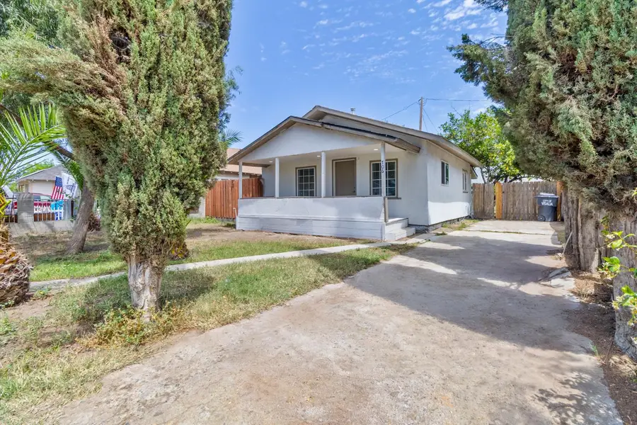 706 S Encina Street, Visalia, CA 93277 - #2