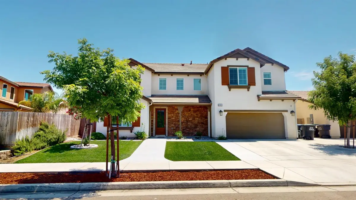 1821 W Corvina, Visalia, CA 93291 - #1