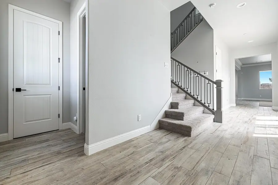 6215 E Flint Way, Fresno, CA 93727 - #2