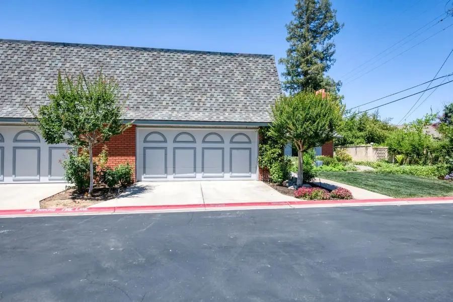 2802 W Downing Court, Fresno, CA 93711 - #3