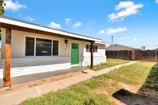 421 E 11th Street, Hanford, CA 93230