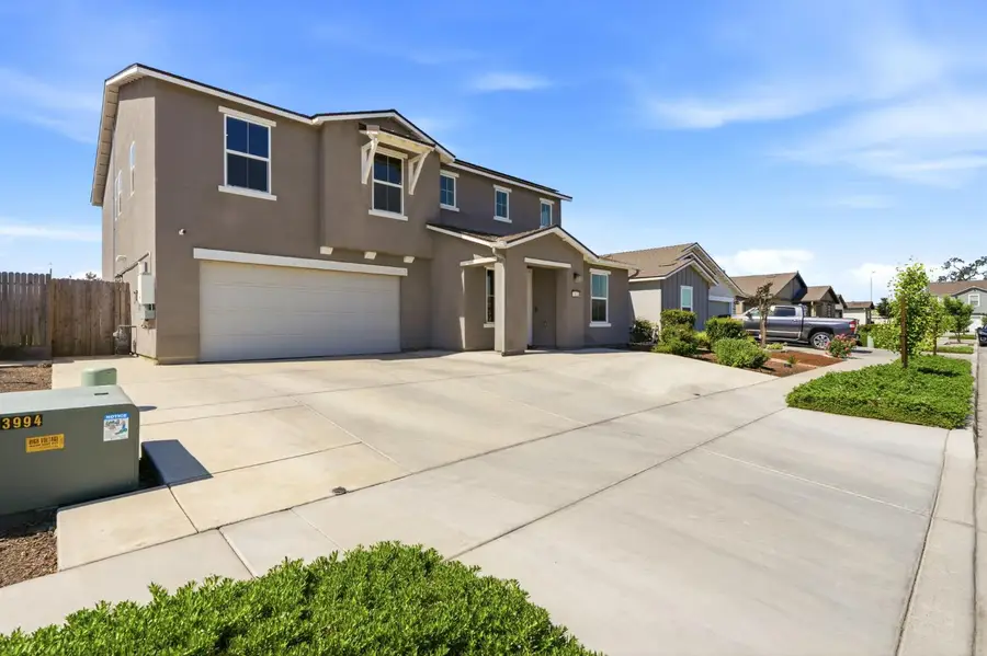 1033 E Loyola, Visalia, CA 93292 - #2