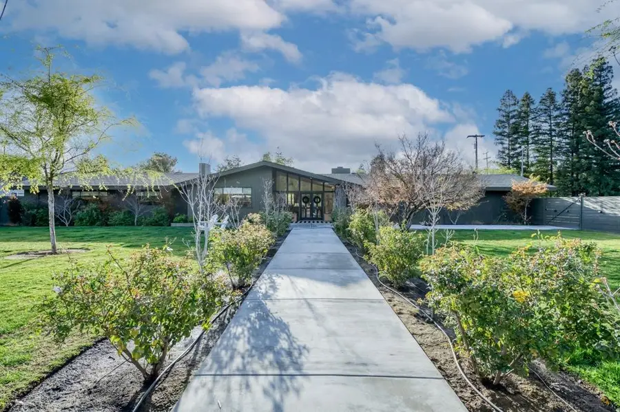 5385 N Van Ness Boulevard, Fresno, CA 93711 - #2