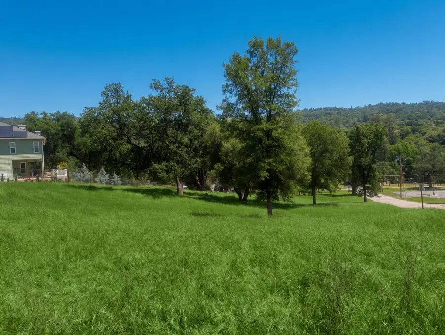 1 Old Stone Gate Ct, Oakhurst, CA 93644 - #3