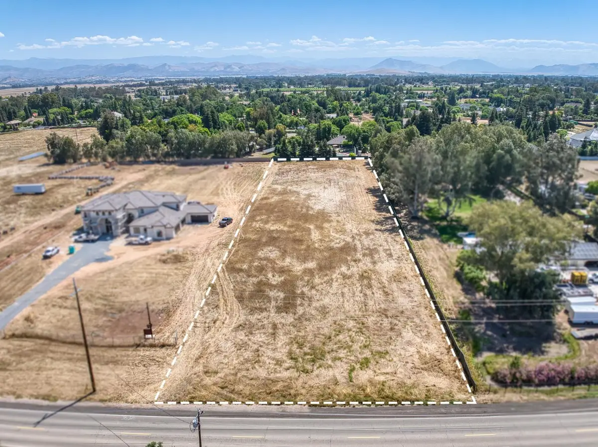6400 N Mccall, Clovis, CA 93619 - #1