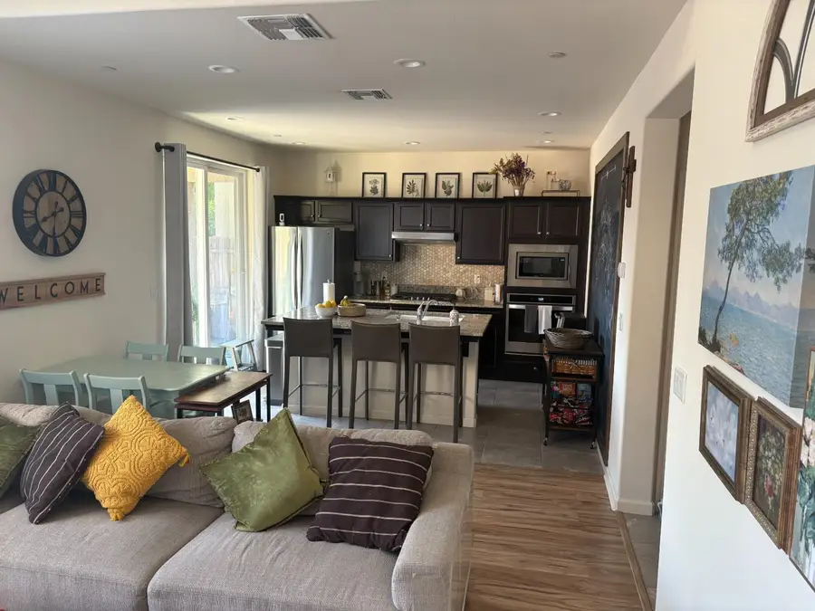 6153 E Peruna Way, Fresno, CA 93727 - #3