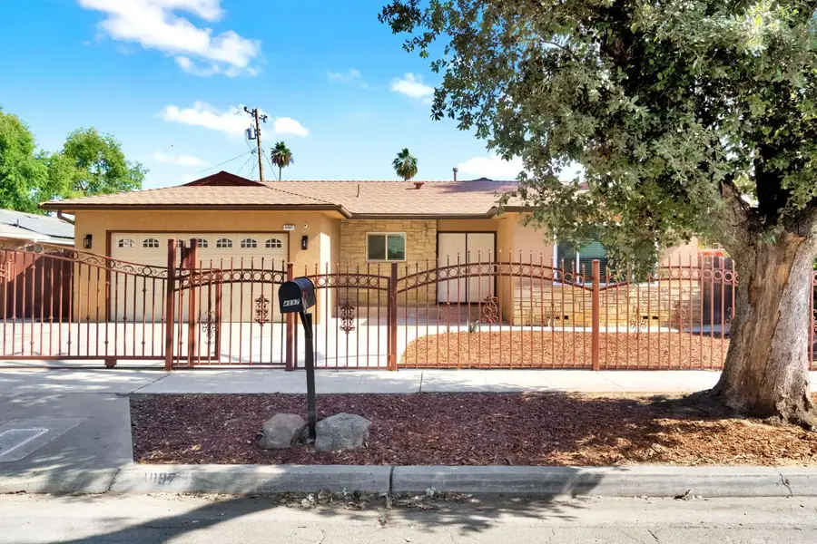 4897 E Platt Avenue, Fresno, CA 93727 - #2