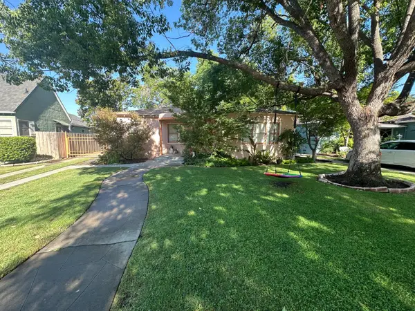 1925 N Adoline Avenue, Fresno, CA 93705