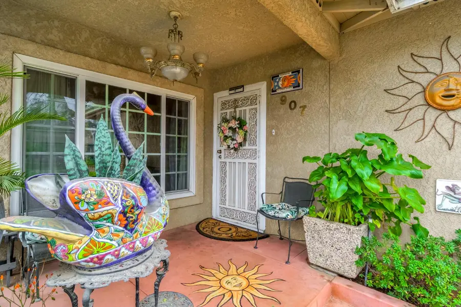 907 S Rogers Lane, Fresno, CA 93727 - #3