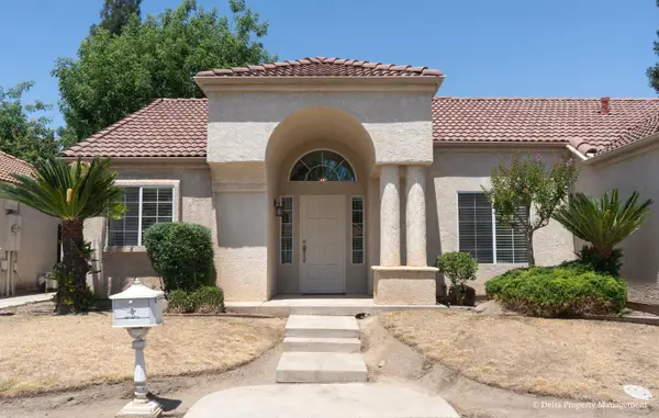 1044 E Manhattan Avenue, Fresno, CA 93720