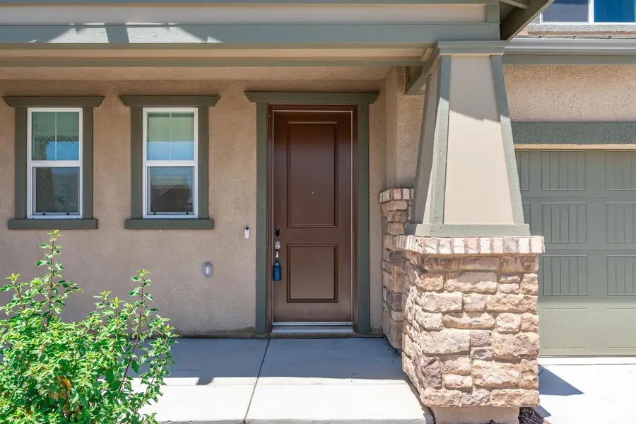 1159 Magnolia Court W, Madera, CA 93636 - #3