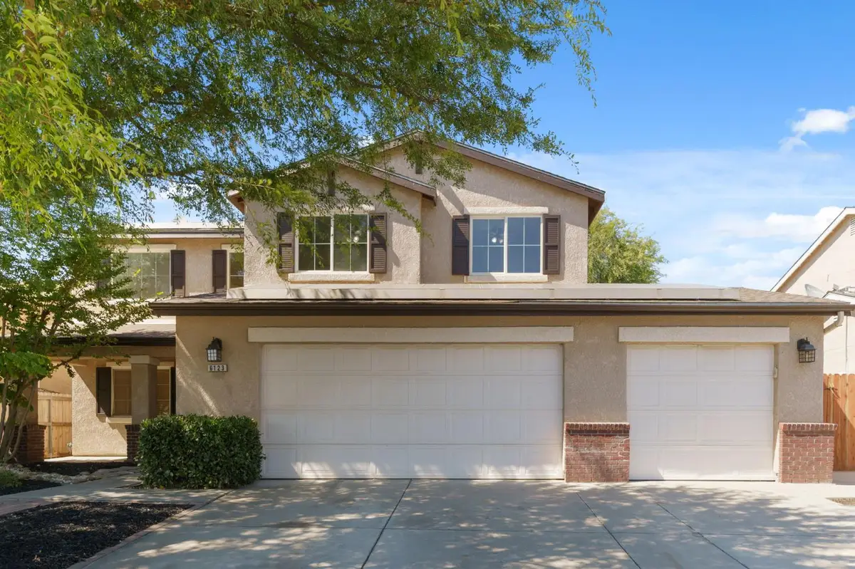 6123 E Hampton Way, Fresno, CA 93727 - #1