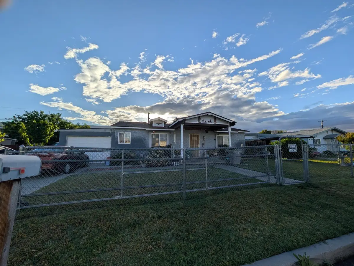 3743 N Hammel Way, Fresno, CA 93727 - #1