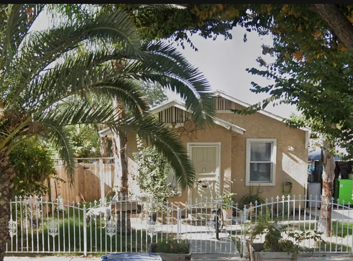 2140 S Rose Avenue, Fresno, CA 93706 - #1