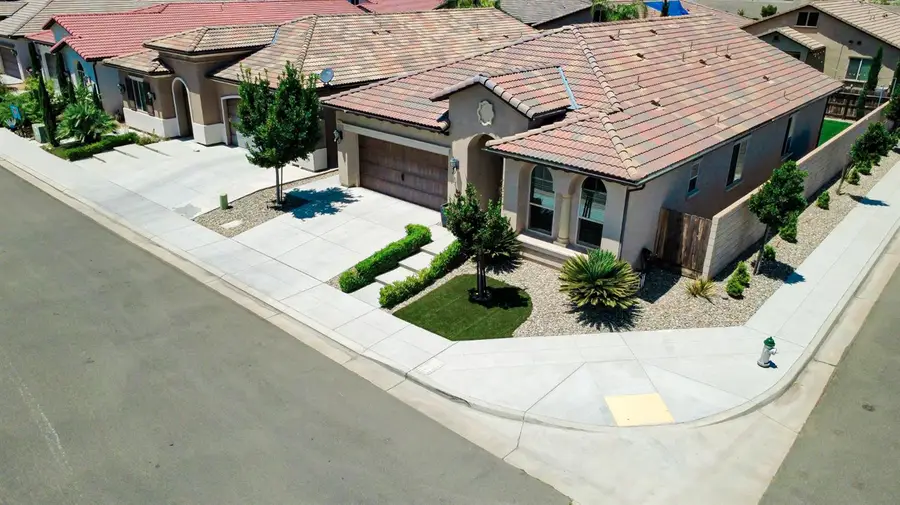 6572 W Stuart Avenue, Fresno, CA 93723 - #2