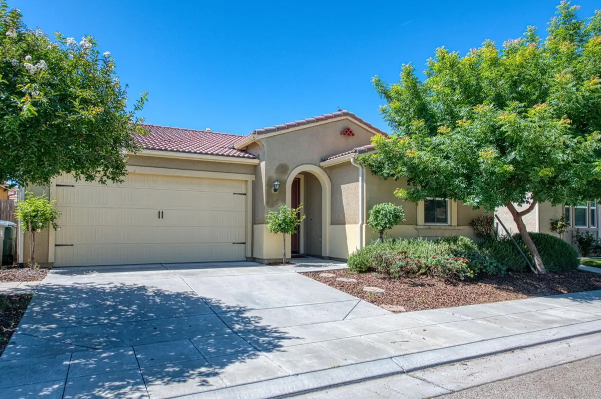3870 Joaquin Avenue, Clovis, CA 93619 - #1