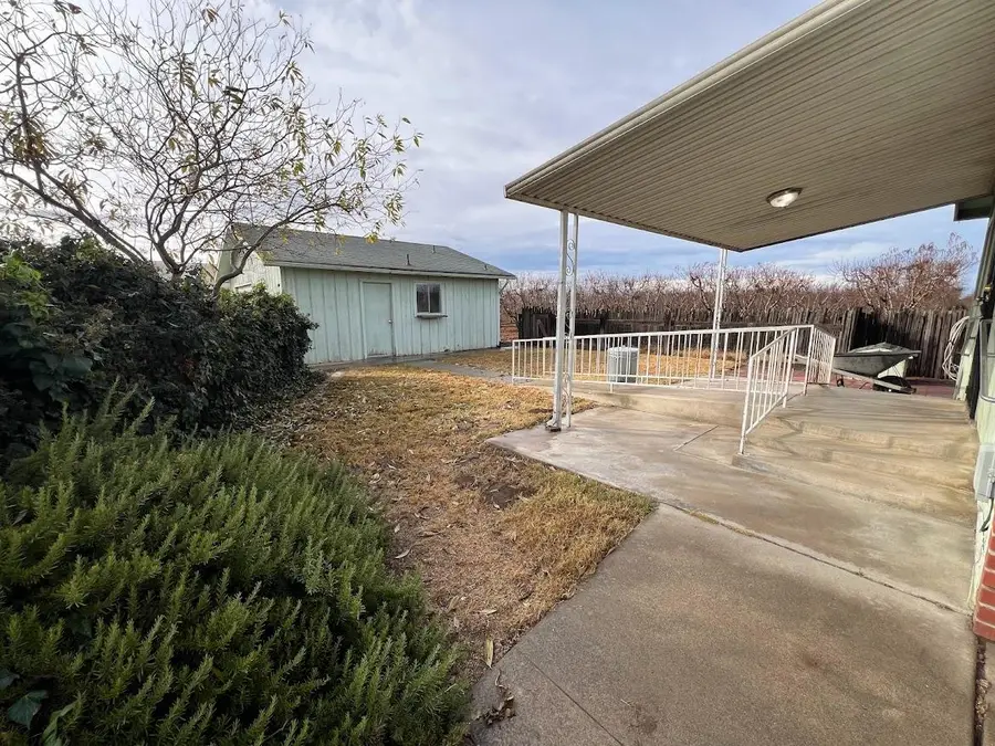 16109 E Manning, Reedley, CA 93654 - #3