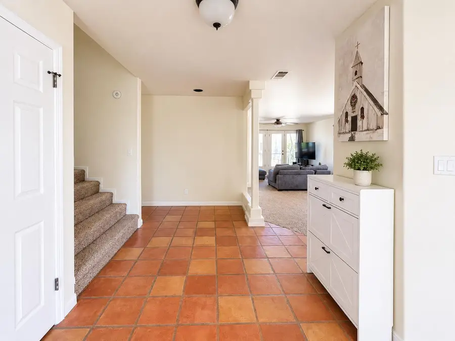 375 Walnut Avenue, Coalinga, CA 93210 - #2