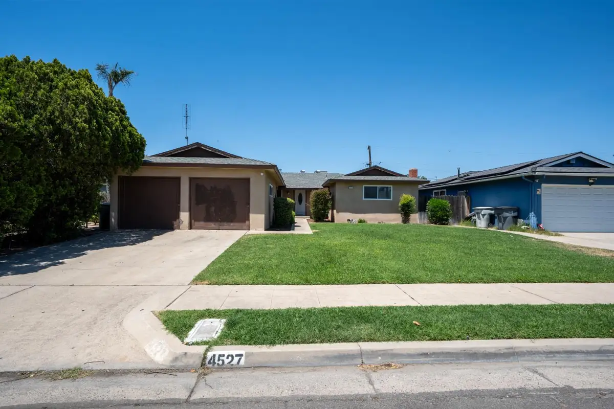 4527 N Chestnut Avenue, Fresno, CA 93726 - #1