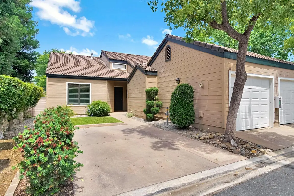 474 E Alluvial Avenue #105, Fresno, CA 93720 - #1