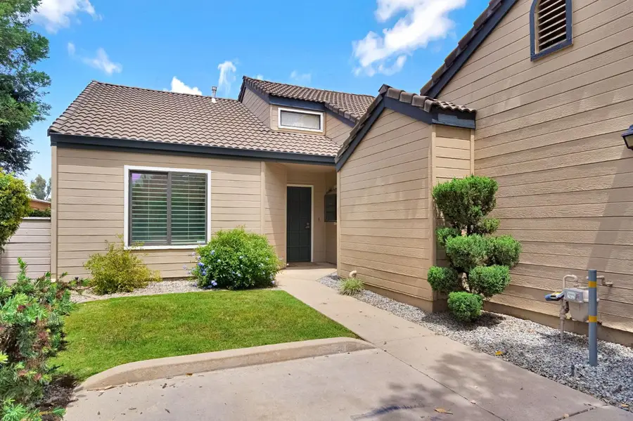 474 E Alluvial Avenue #105, Fresno, CA 93720 - #3